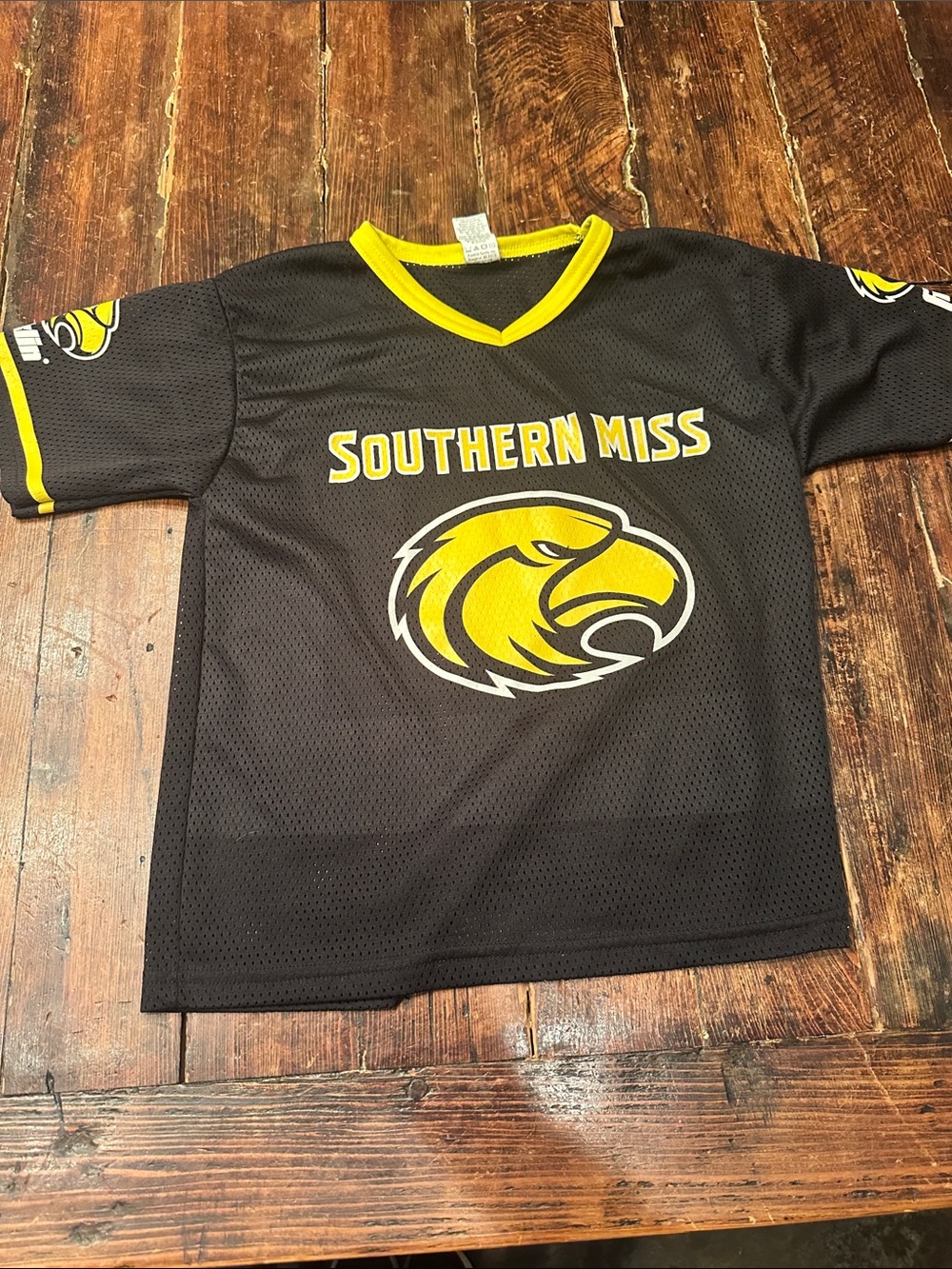 Southern Miss Kids Black & Yellow Jersey Tee-Size Medium